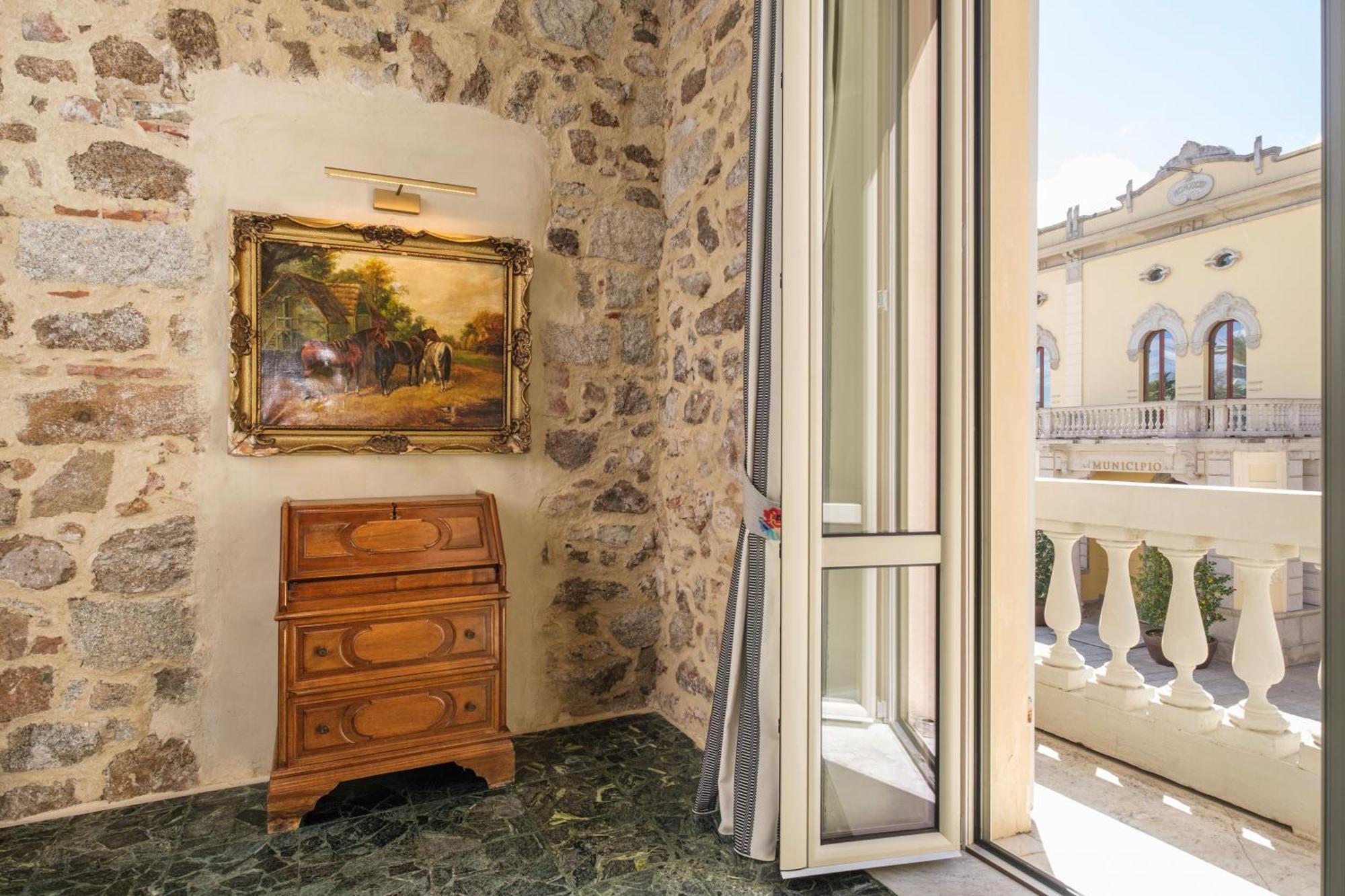 Kemani Villa Sara Olbia Szoba fotó